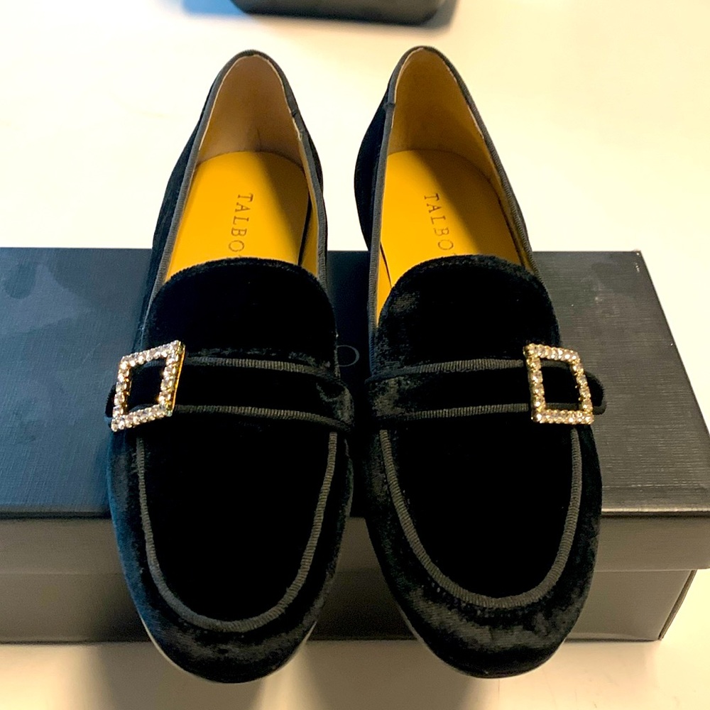 Velvet shoe